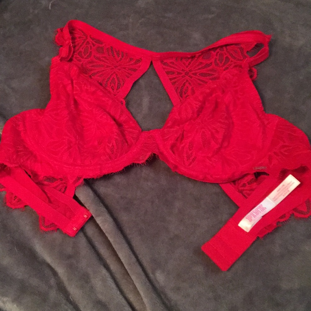 Victoria’s Secret Pink unlined date bra